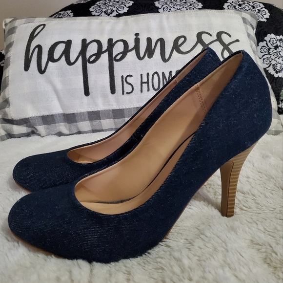 Kelly & Katie Shoes - Kelly & Katie pumps size 9